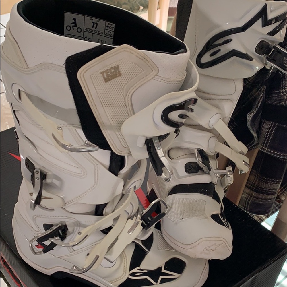 Alpinestar motocross boats